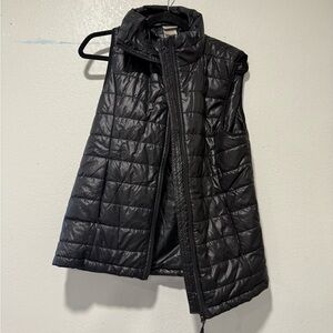 Black puffer Women's Vest